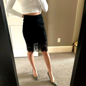 Express lace detail skirt size 6